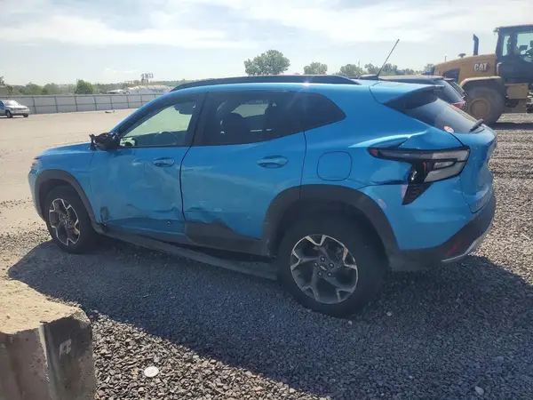 KL77LHEP0SC256244 — 2025 Chevrolet TRAX, фото 2 с аукциона Copart, Боковая часть