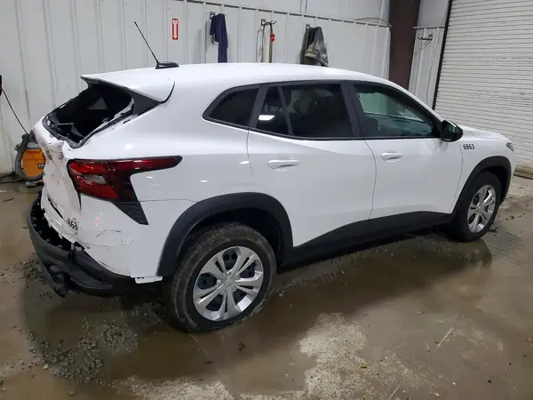 KL77LFEPXSC096863 — 2025 Chevrolet TRAX, фото 3 с аукциона Copart, Задняя часть