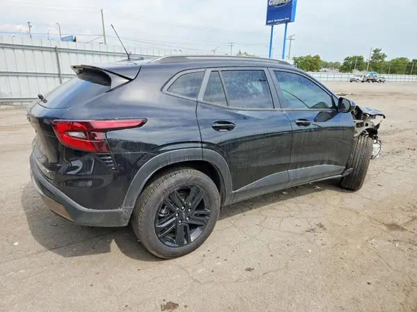 KL77LKEP2SC344726 — 2025 Chevrolet TRAX, фото 3 с аукциона Copart, Передняя часть