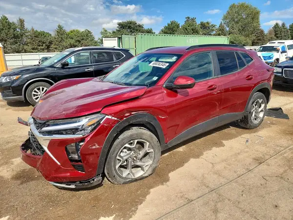 KL77LHEP0SC225527 — 2025 Chevrolet TRAX, Передняя часть (Front End), фото до ремонта