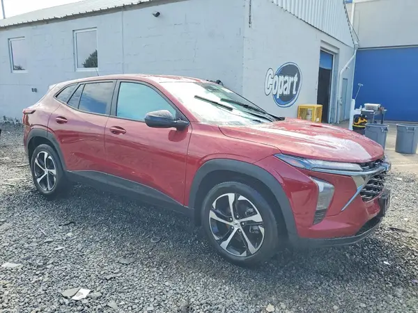 KL77LGEP1SC100109 — 2025 Chevrolet TRAX, фото 4 с аукциона Copart, Подтопление
