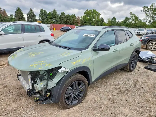 KL77LKEP6SC287348 — 2025 Chevrolet TRAX, Передняя часть (Front End), фото до ремонта