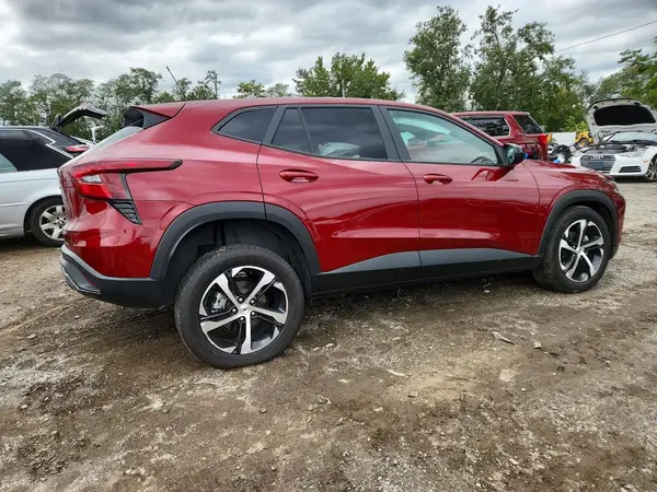 KL77LGEP5SC123649 — 2025 Chevrolet TRAX, фото 3 с аукциона Copart, Ходовая часть