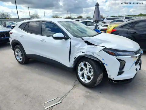 KL77LFEP2SC293011 — 2025 Chevrolet TRAX, фото 4 с аукциона Copart, Передняя часть