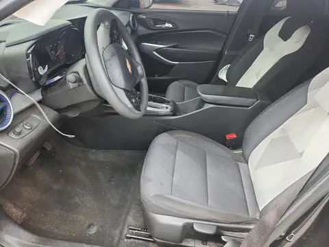 KL77LFEP1SC204030 — 2025 Chevrolet TRAX, фото 7 с аукциона Copart, Задняя часть