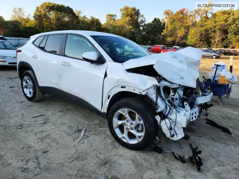 KL77LFEPXSC123138 — 2025 Chevrolet TRAX, фото 4 с аукциона Copart, Передняя часть