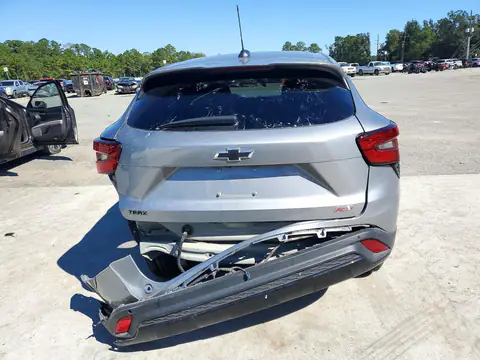 KL77LGEP4SC181915 — 2025 Chevrolet TRAX, фото 6 с аукциона Copart, Задняя часть