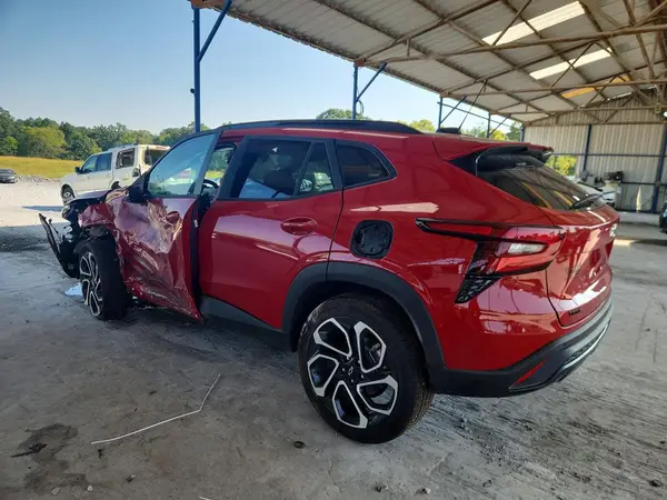 KL77LJEP8TC184850 — 2026 Chevrolet TRAX, фото 2 с аукциона Copart, Передняя часть