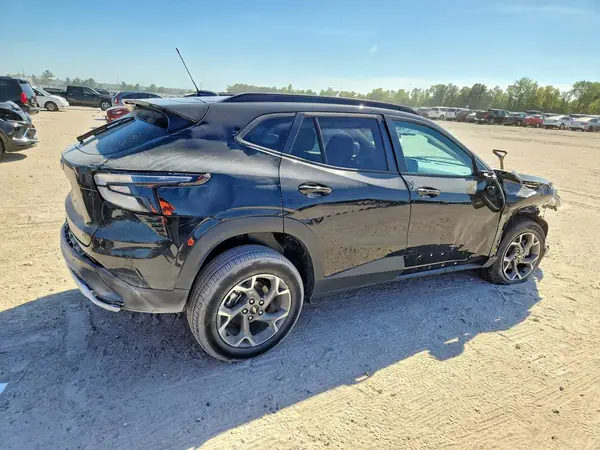 KL77LHEP6TC065963 — 2026 Chevrolet TRAX, фото 3 с аукциона Copart, Передняя часть