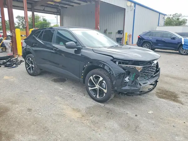 KL77LGEP7TC209143 — 2026 Chevrolet TRAX, фото 4 с аукциона Copart, Задняя часть