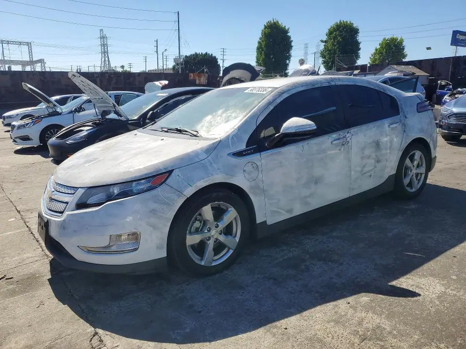1G1RE6E44EU173889 Chevrolet Volt 2014 — повреждение Вандализм, фото до ремонта