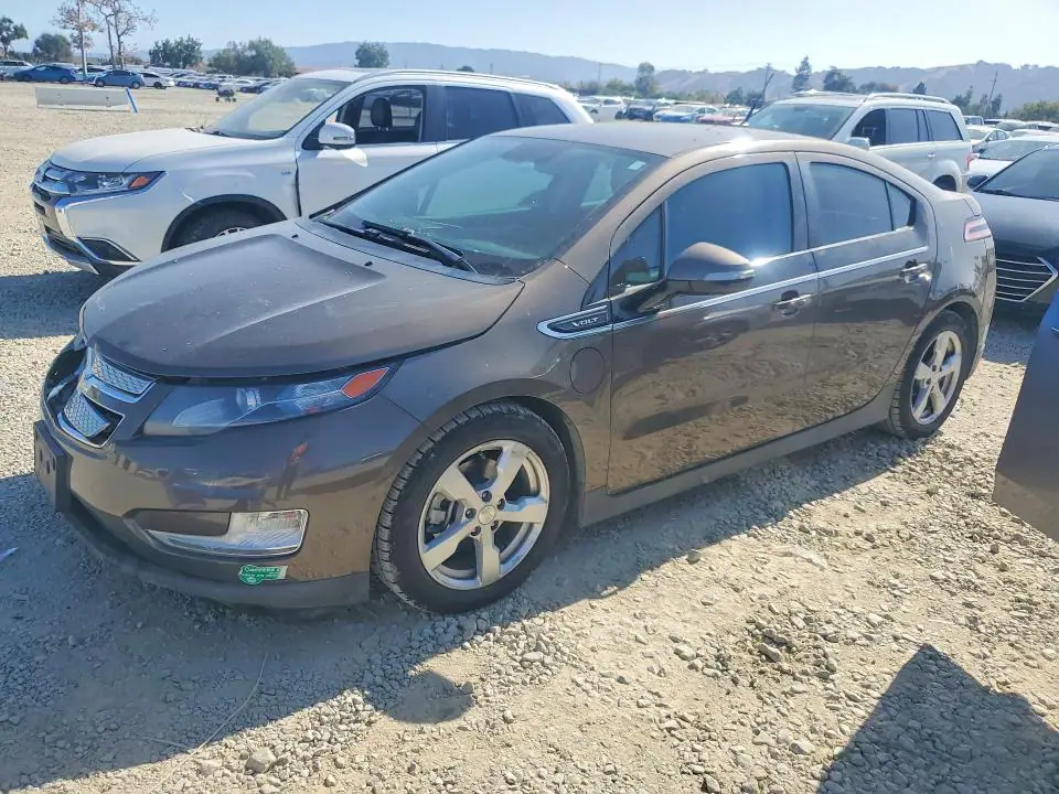 1G1RF6E43EU118685 Chevrolet Volt 2014 — повреждение Передняя часть, фото до ремонта