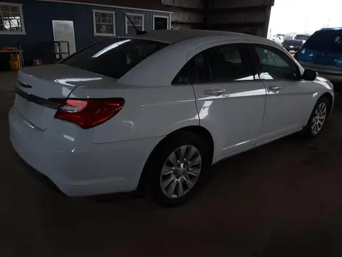 2012 CHRYSLER 200 LX VIN 1C3CCBAB9CN256715 фото 3
