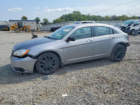 1C3CCBCG4EN152855 — 2014 Chrysler 200, Задняя часть (Rear End), фото до ремонта