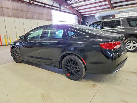 2015 Chrysler 200 VIN 1C3CCCDG8FN540418 фото 2