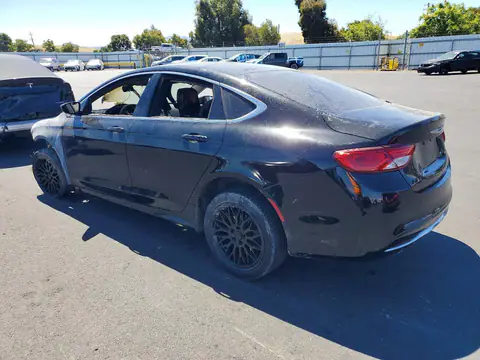 1C3CCCAB7FN684017 — 2015 Chrysler 200, фото 2 с аукциона Copart 14.10.2026, Вандализм
