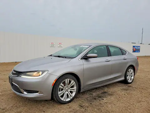 1C3CCCAB2FN541699 — 2015 Chrysler 200, Передняя часть, фото до ремонта