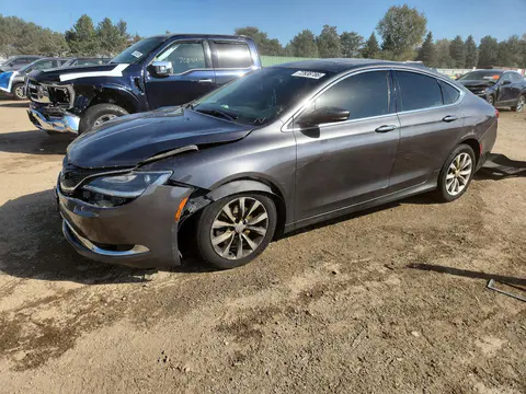 1C3CCCCB6FN550385 — 2015 Chrysler 200, Передняя часть, фото до ремонта