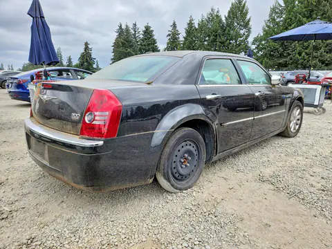 2C3CA3CV0AH176163 — 2010 Chrysler 300, фото 3 с аукциона Copart 06.10.2026, Механические повреждения