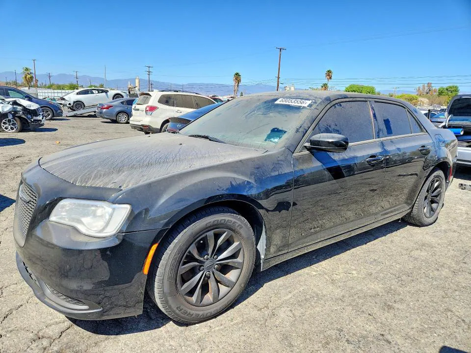 2015 Chrysler 300 VIN 2C3CCAAG0FH813885 фото 1