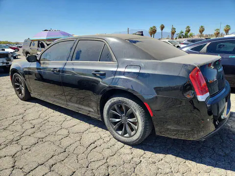 2015 Chrysler 300 VIN 2C3CCAAG0FH813885 фото 2