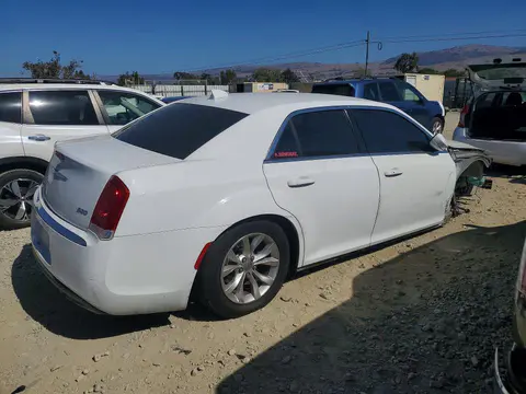 2015 Chrysler 300 VIN 2C3CCAAG1FH818190 фото 3