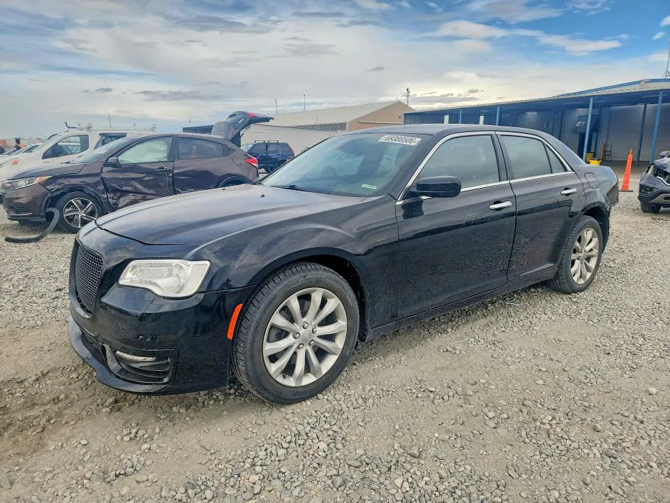 2016 Chrysler 300 VIN 2C3CCARG0GH220677 фото 1