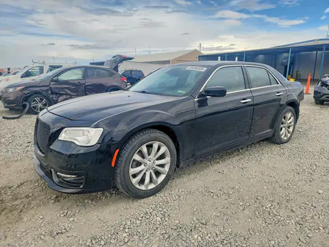 2C3CCARG0GH220677 — 2016 Chrysler 300, Задняя часть (Rear End), фото до ремонта