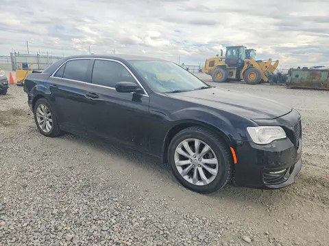 2016 Chrysler 300 VIN 2C3CCARG0GH220677 фото 4