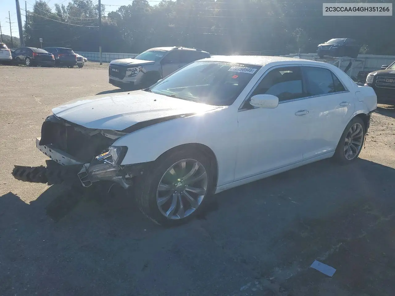 2C3CCAAG4GH351266 Chrysler 300 2016 — повреждение Передняя часть, фото до ремонта