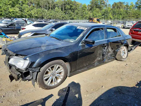 2C3CCAAG7HH663759 — 2017 Chrysler 300, Задняя часть (Rear End), фото до ремонта