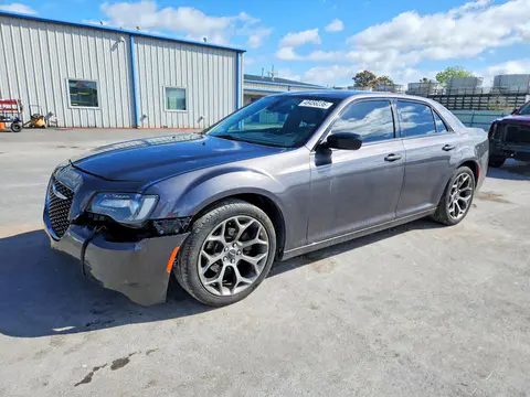 2C3CCAAG6JH320592 — 2018 Chrysler 300, Передняя часть (Front End), фото до ремонта