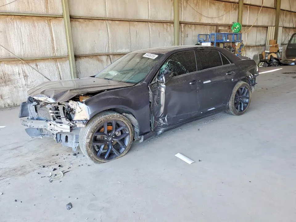 2018 CHRYSLER 300 VIN 2C3CCABG6JH261364 фото 1