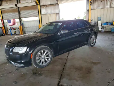 2C3CCAKG4JH250489 — 2018 Chrysler 300, Задняя часть (Rear End), фото до ремонта