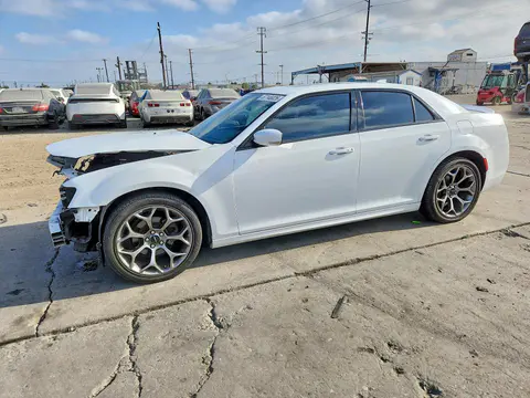 2C3CCABG7JH244749 — 2018 Chrysler 300, Передняя часть (Front End), фото до ремонта