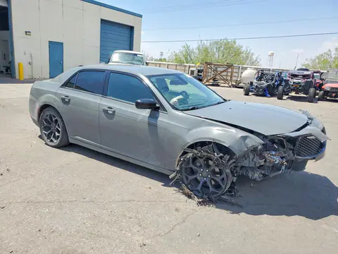 2019 Chrysler 300 VIN 2C3CCAAG3KH648389 фото 4