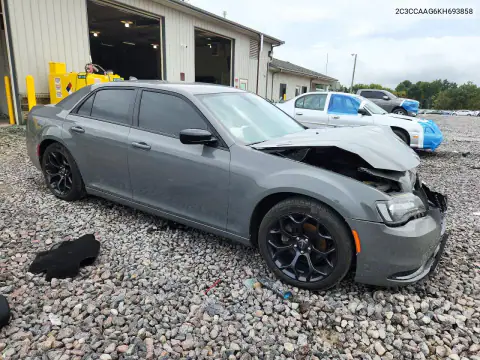 2C3CCAAG6KH693858 — 2019 Chrysler 300, фото 4 с аукциона Copart, Передняя часть