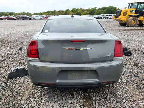 2C3CCAAG6KH693858 — 2019 Chrysler 300, фото 6 с аукциона Copart, Передняя часть