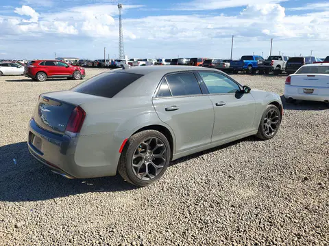 2019 Chrysler 300 Touring VIN 2C3CCAAG6KH590150 фото 3