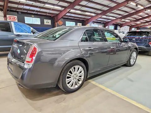 2014 Chrysler 300C VIN 2C3CCAKG2EH120541 фото 3