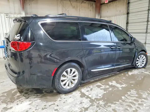 2017 Chrysler Pacifica VIN 2C4RC1BGXHR702780 фото 3