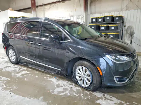 2017 Chrysler Pacifica VIN 2C4RC1BGXHR702780 фото 4