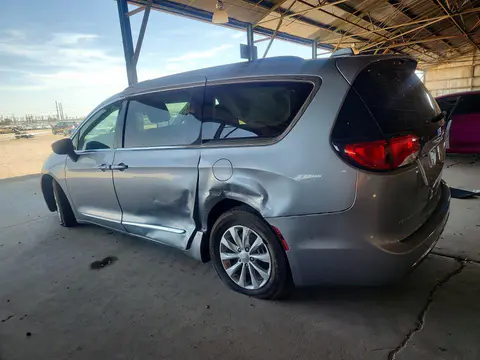 2017 Chrysler Pacifica VIN 2C4RC1BG5HR532635 фото 2