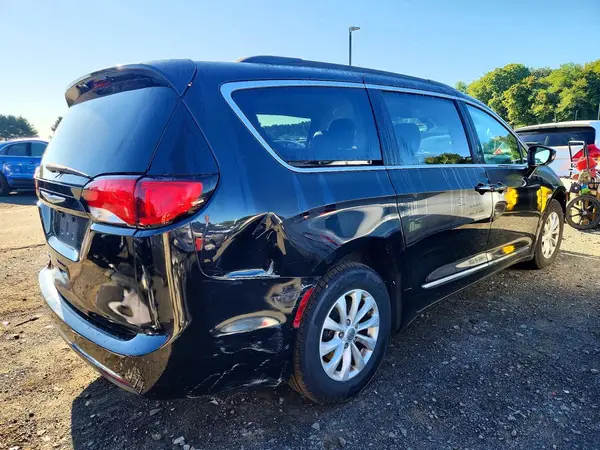 2C4RC1BGXHR524370 — 2017 Chrysler Pacifica, фото 3 с аукциона Copart 01.10.2026, Передняя часть