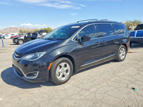 2C4RC1EG9HR757359 — 2017 Chrysler Pacifica, Передняя часть (Front End), фото до ремонта
