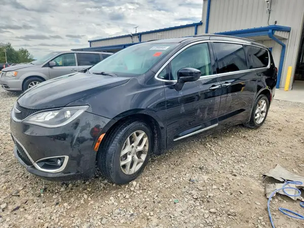 2C4RC1BG1HR670771 — 2017 Chrysler Pacifica, Передняя часть (Front End), фото до ремонта