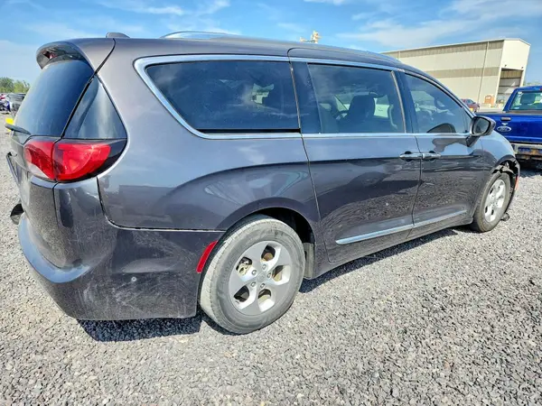 2C4RC1EG5HR752479 — 2017 Chrysler Pacifica, фото 3 с аукциона Copart, Передняя часть