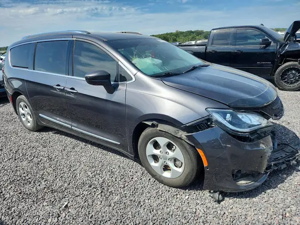 2C4RC1EG5HR752479 — 2017 Chrysler Pacifica, фото 4 с аукциона Copart, Передняя часть