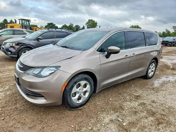 2C4RC1CG0HR827124 — 2017 Chrysler Pacifica, Передняя часть (Front End), фото до ремонта