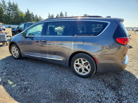 2017 Chrysler Pacifica VIN 2C4RC1BG0HR667635 фото 2
